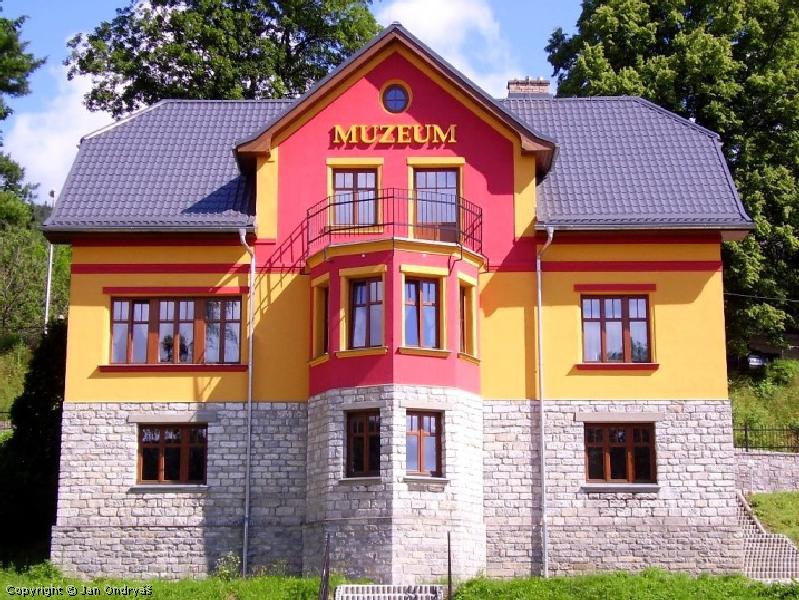 Informan centrum v budov muzea v Lipov-lzni